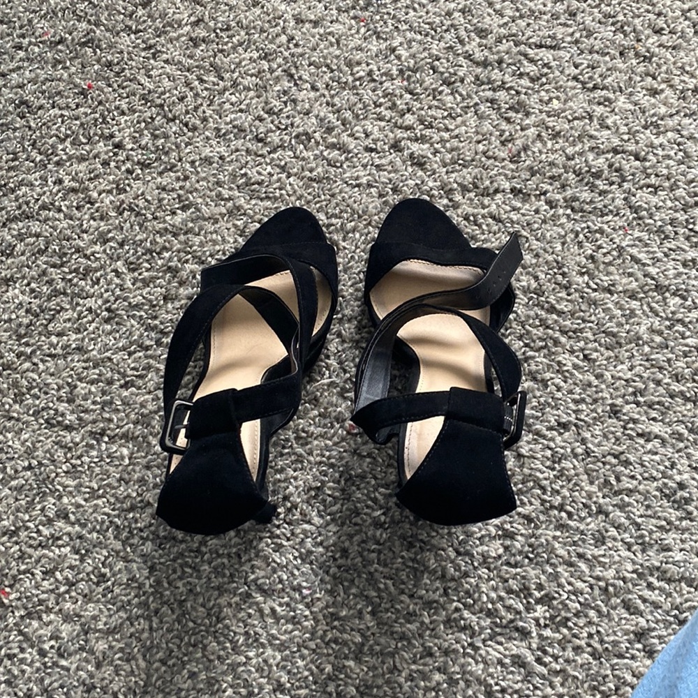Forever 21 heels size 6